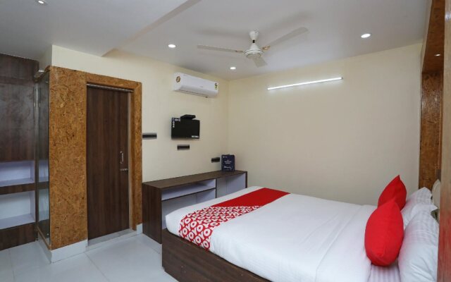 Oyo 18722 Sandhya Inn