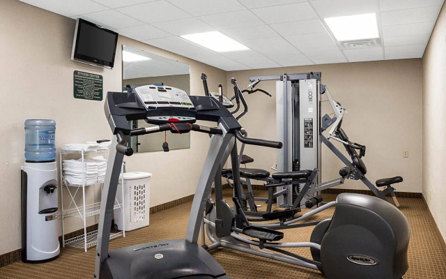 Baymont by Wyndham Jamestown Conference Center & Water Park