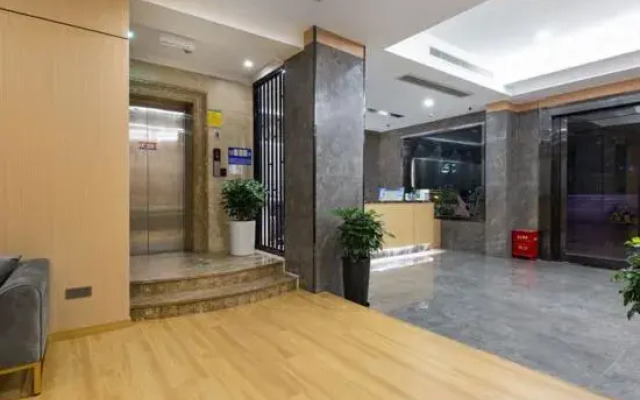 Hotel China (Cangnan Railway Station)