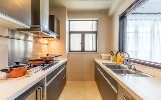 Locals Boutique Apartment Huafa Plaza 35