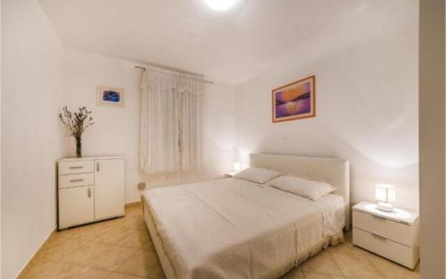Holiday home Novalja QR-1783