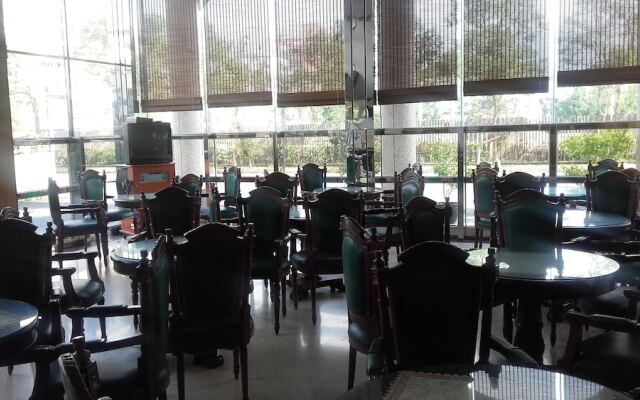 Jing Ai Hotel