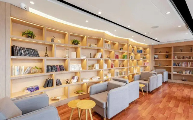 Atour Hotel (Xining East Kunlun Road)