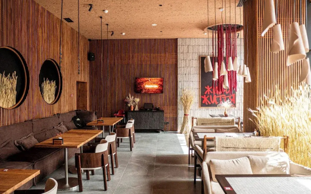 LEV Lifestyle Hotel - Maestro