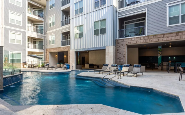 Locale at Sync Medical Center - Houston