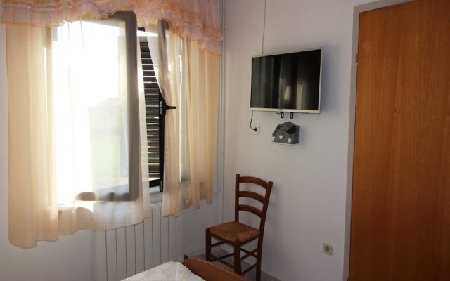 "apartment for two Person Near the sea and City Center"