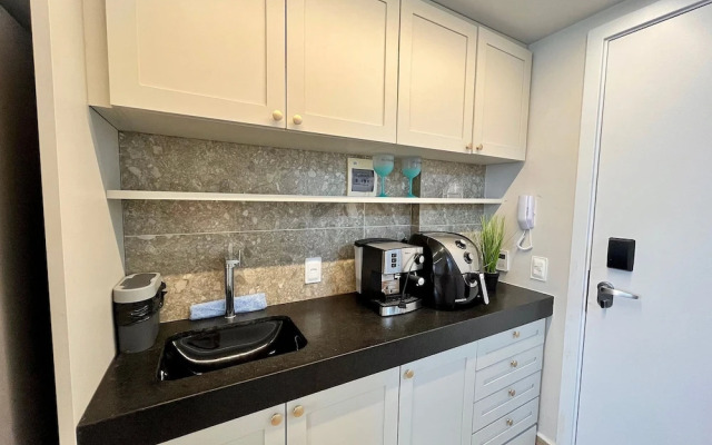 Setai Yacht Comfort II - By Almare Flats