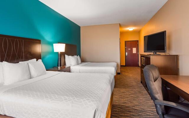 Best Western Plus Hiawatha Hotel