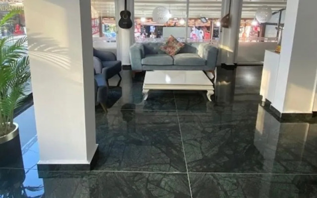 Acer Gunes Otel