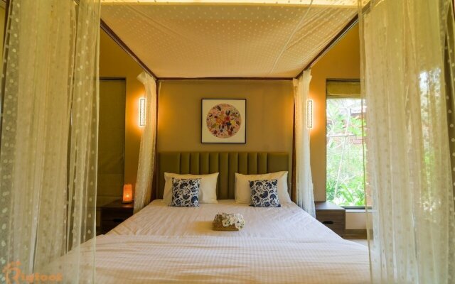 Jomo Resort
