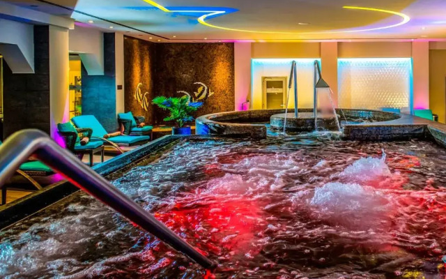Hotel Délibáb