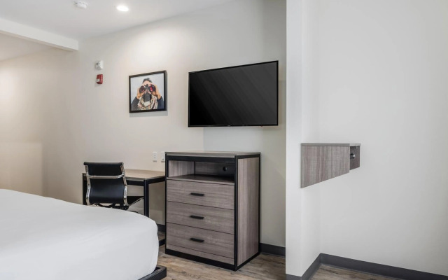 Red Lion Inn & Suites Katy