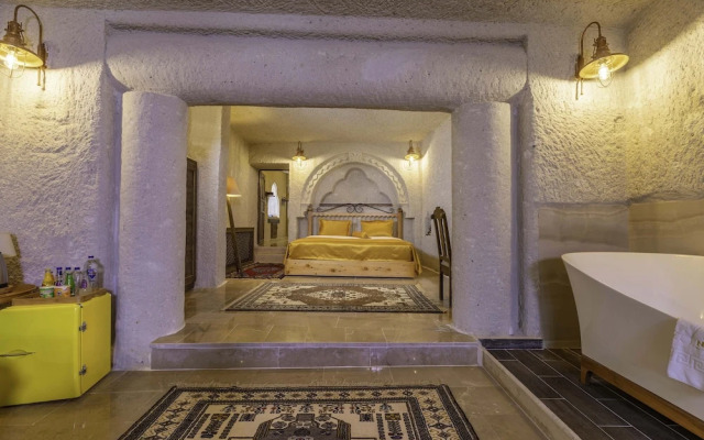 Helen Cave Suites