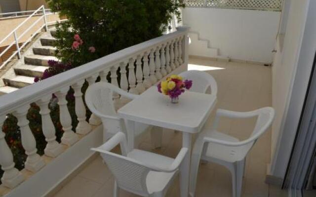 Sejdi Apartments