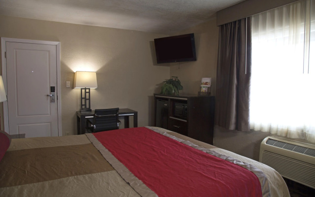 Harbor Inn and Suites Oceanside