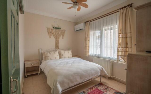 Cunda Zeytindal? Garden Otel