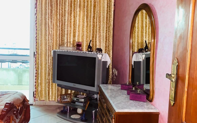 cozy and traditional apartment near the sea wifi!!