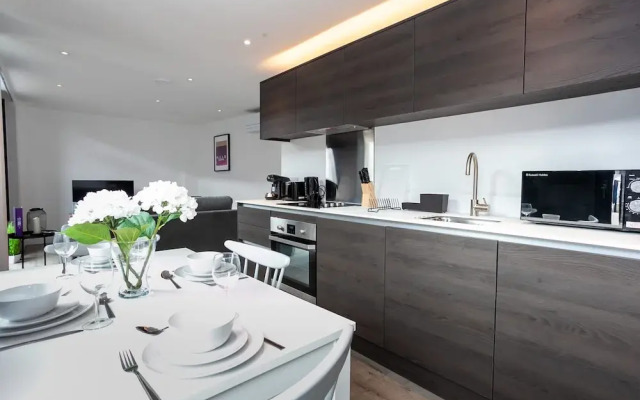 Spacious Two Bedroom Penthouse in MCR City Centre