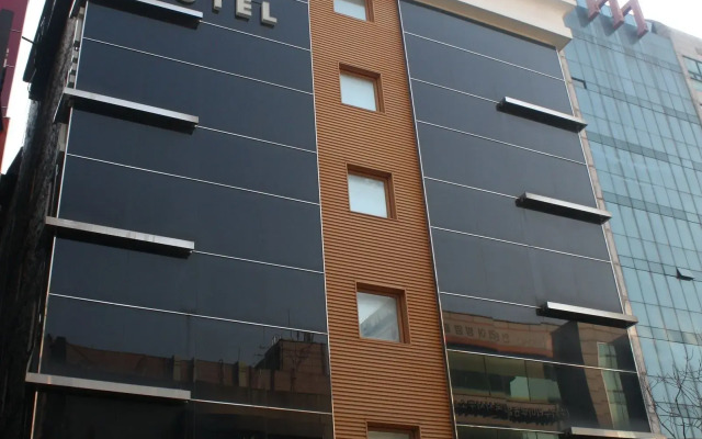 New Seven Hotel