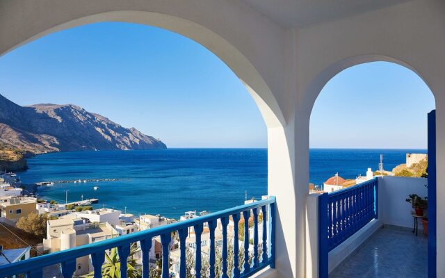 Glaros Hotel