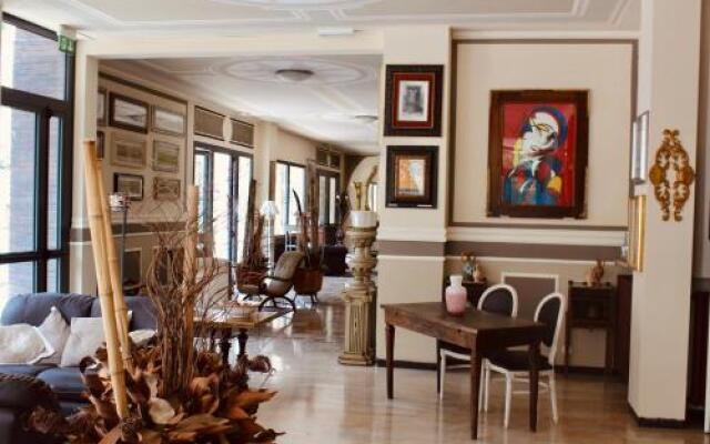 Hotel Pandos