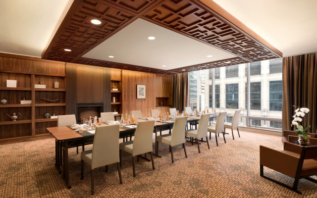 Hyatt Vancouver Downtown Alberni Hotel
