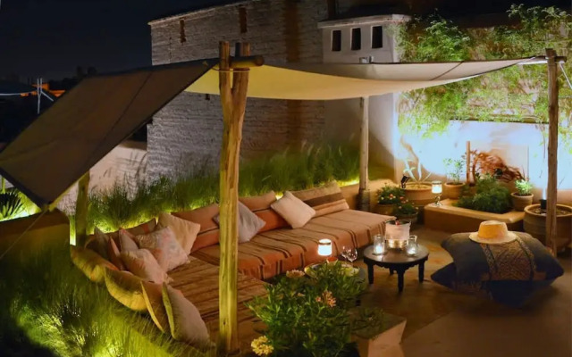 Charming Mini Riad 2 Bedrooms Shared Pool
