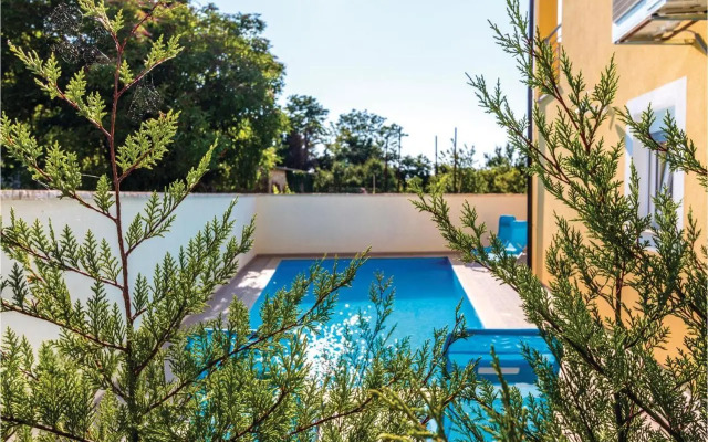 Six-Bedroom Holiday home in Perci
