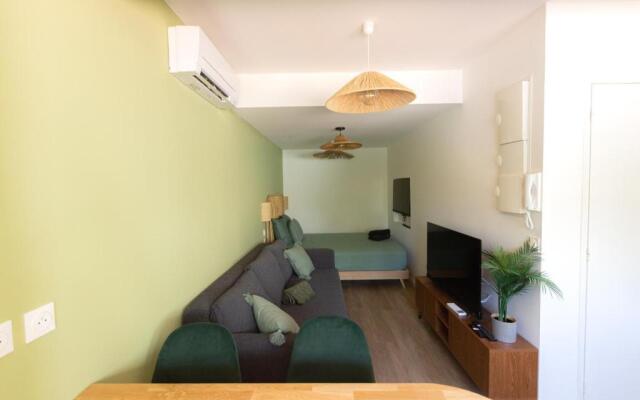 Au Bali Studio