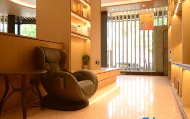 Yiwang Hotel · Selection