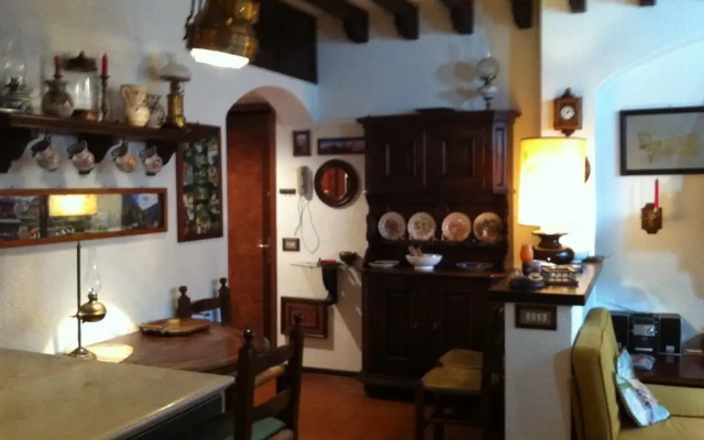 Cecilia`s Apartment