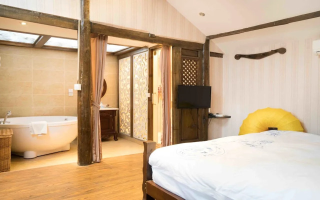 Pure Sunshine Inn