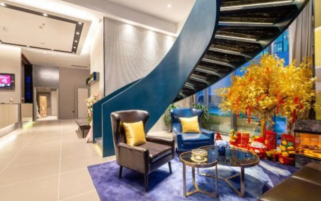 Homeinn Selected Hotel (Shenyang Hunnan 21st Century Building Subway Station)