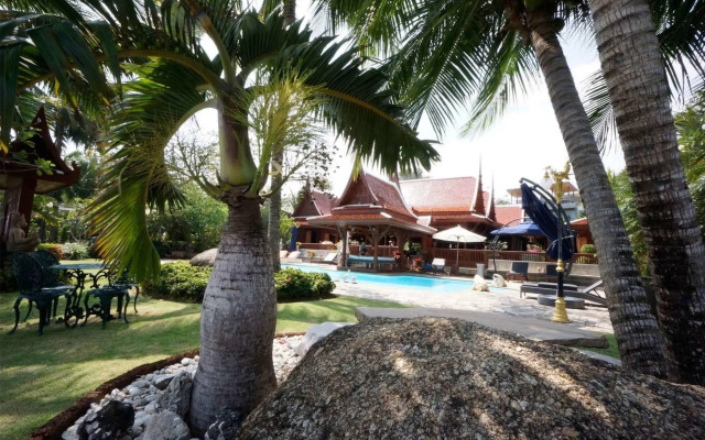 Royal Thai Villas