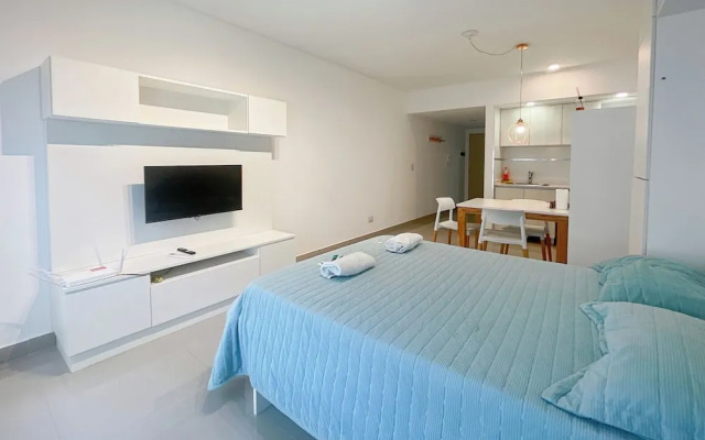 Modern Studio Pool Bar