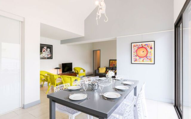 House Valombre Royan