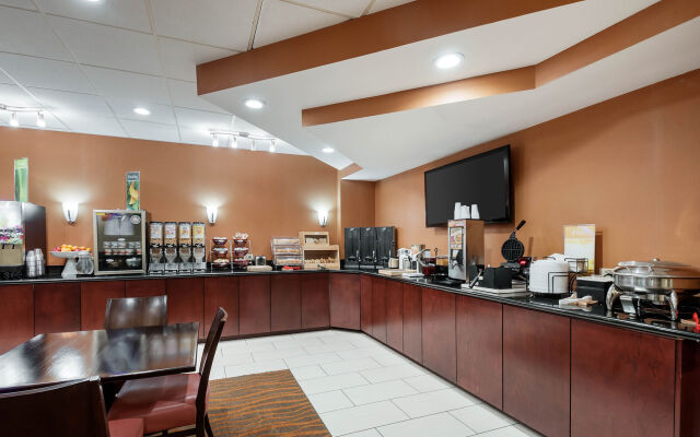 Quality Inn Windsor Mill