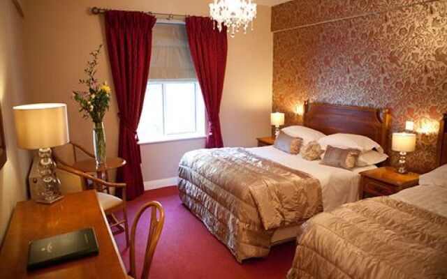 Cork's Vienna Woods Hotel & Villas