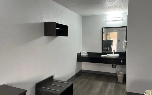 Radisson Southwest