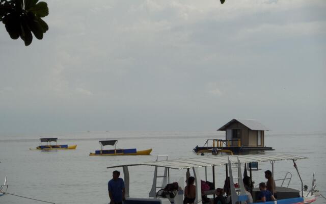 Taman Selini Wahana Beach Bungalows