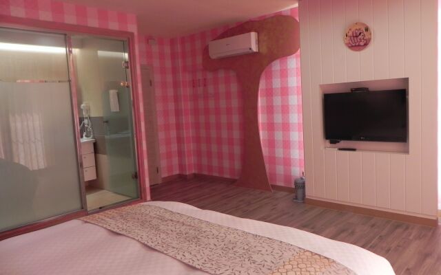 Zhuyuan Ju B&B
