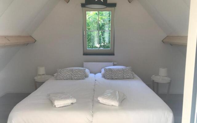 400 meter van het strand nieuwe luxe zomerwoning Oostkapelle