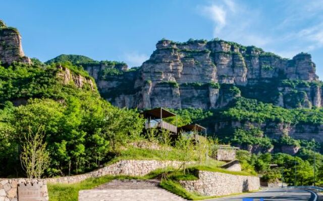 Trip.com Group Country Retreats (Henan Anyang Linzhou Shibanyan)