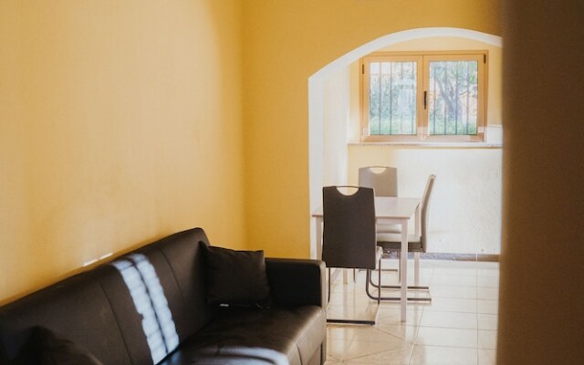 Remarkable 4-bed Apartment in Joppolo