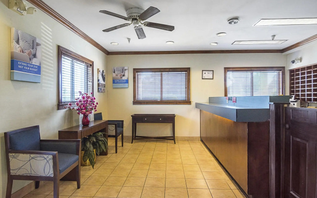 Motel 6 Greensboro, NC - I-40