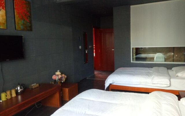 Lijiang Maya Theme Hotel
