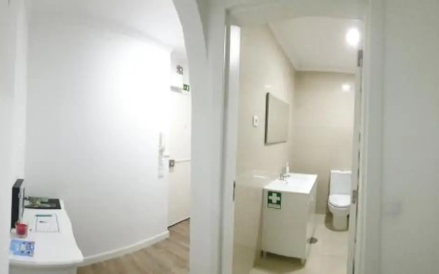 Coimbra's Black & White