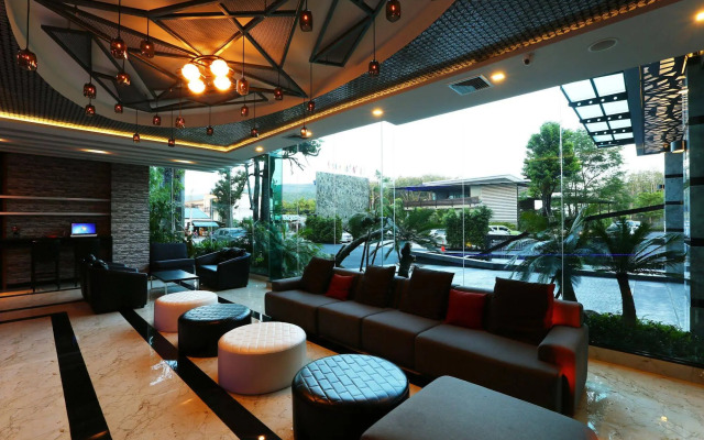 TR Rock Hill Hotel