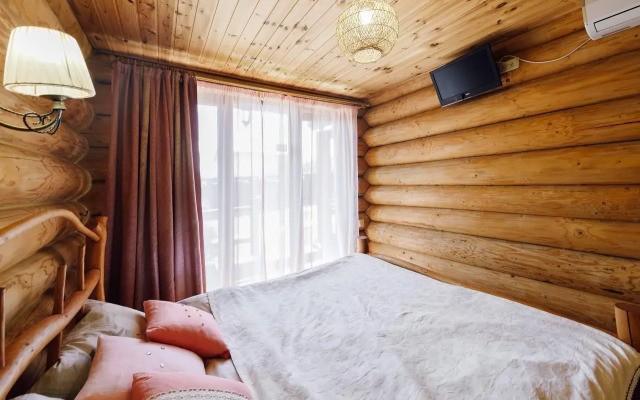 Сосновый двор