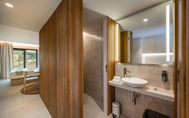 Talaia Plaza Ecoresort